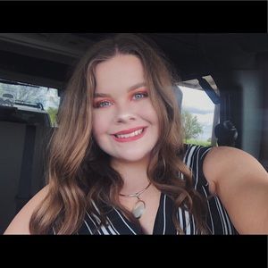 Meet your Posher, Maddie